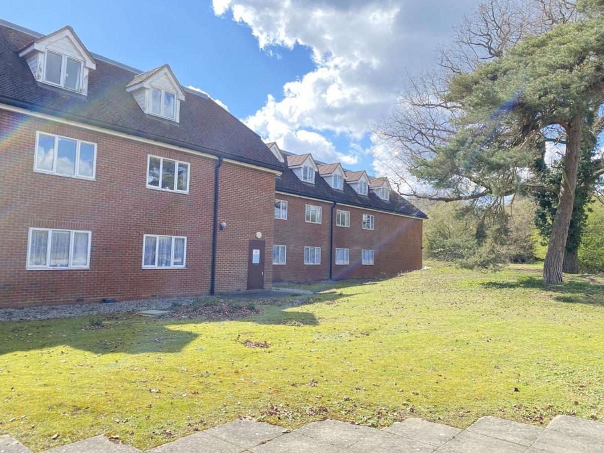 Ibis Budget Stansted Bishops Stortford Birchanger ภายนอก รูปภาพ